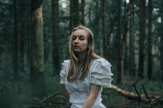 Poplab Drenthe – Femke Torensma - vrouw in bos